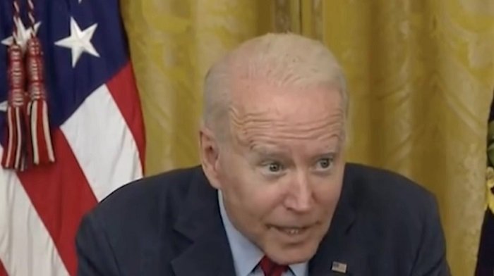 Informe: los candidatos demócratas se esconden de Biden mientras los números de las encuestas continúan cayendo