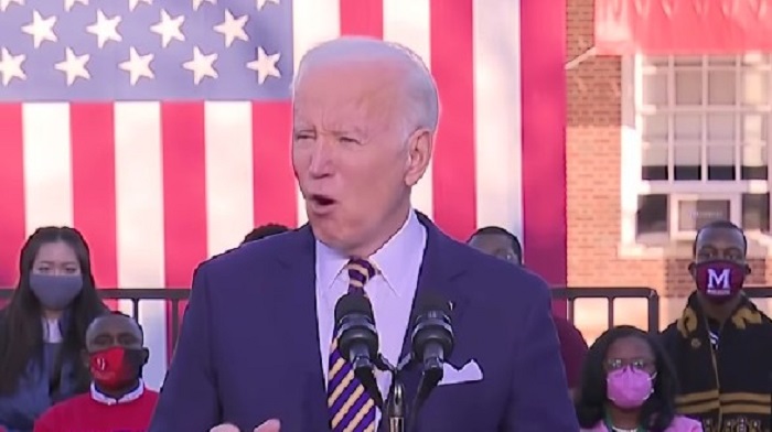 La aprobación de Biden cae al 33 por ciento, más baja entre los hispanos que entre los blancos