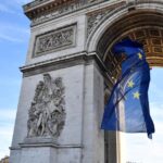 La bandera de la UE fue retirada del Arco de Triunfo después de causar revuelo