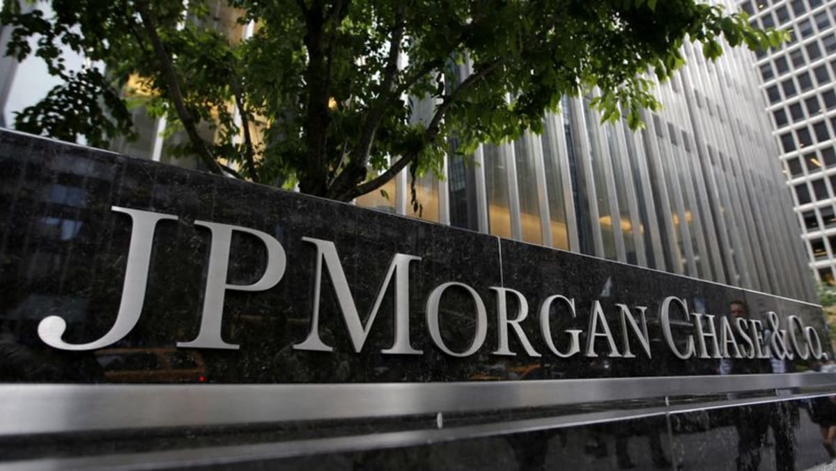 Las ganancias de JPMorgan caen por la desaceleración de las operaciones