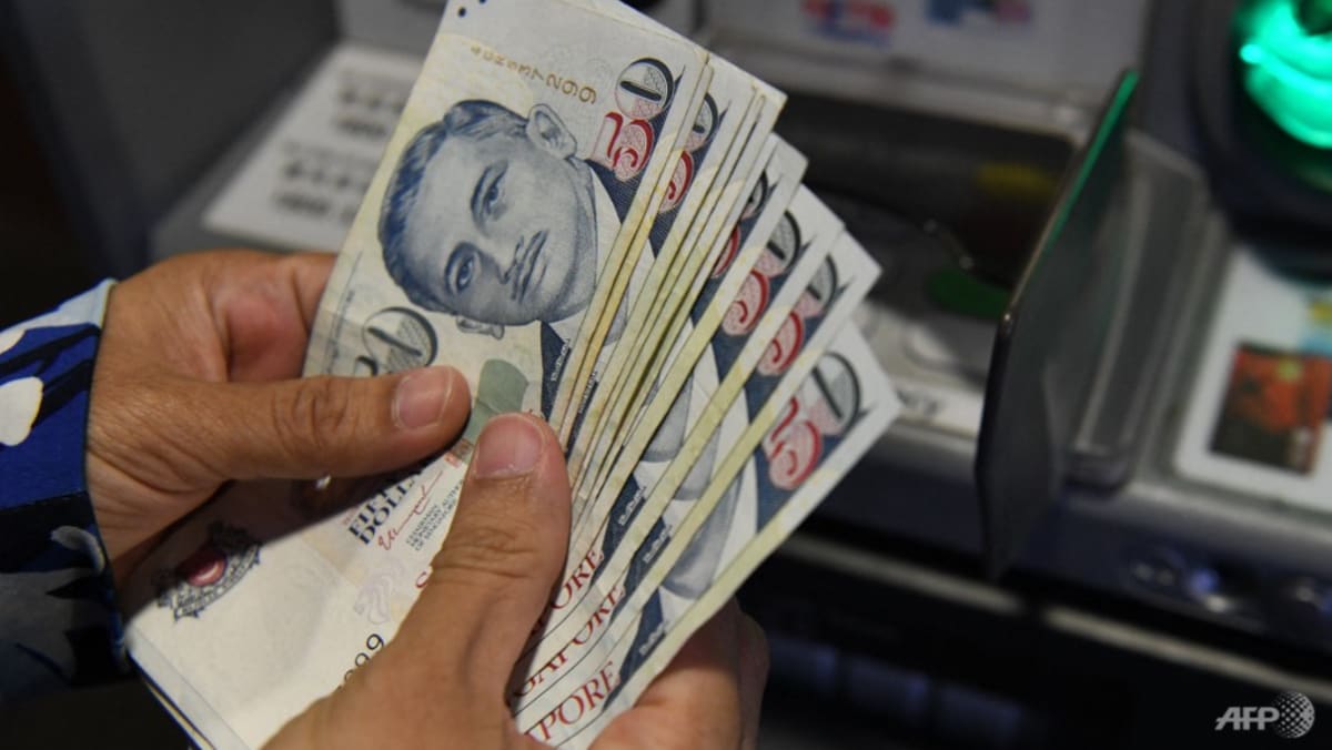 MAS realizará un 'ajuste preventivo' en la postura de la política monetaria sobre los riesgos de inflación