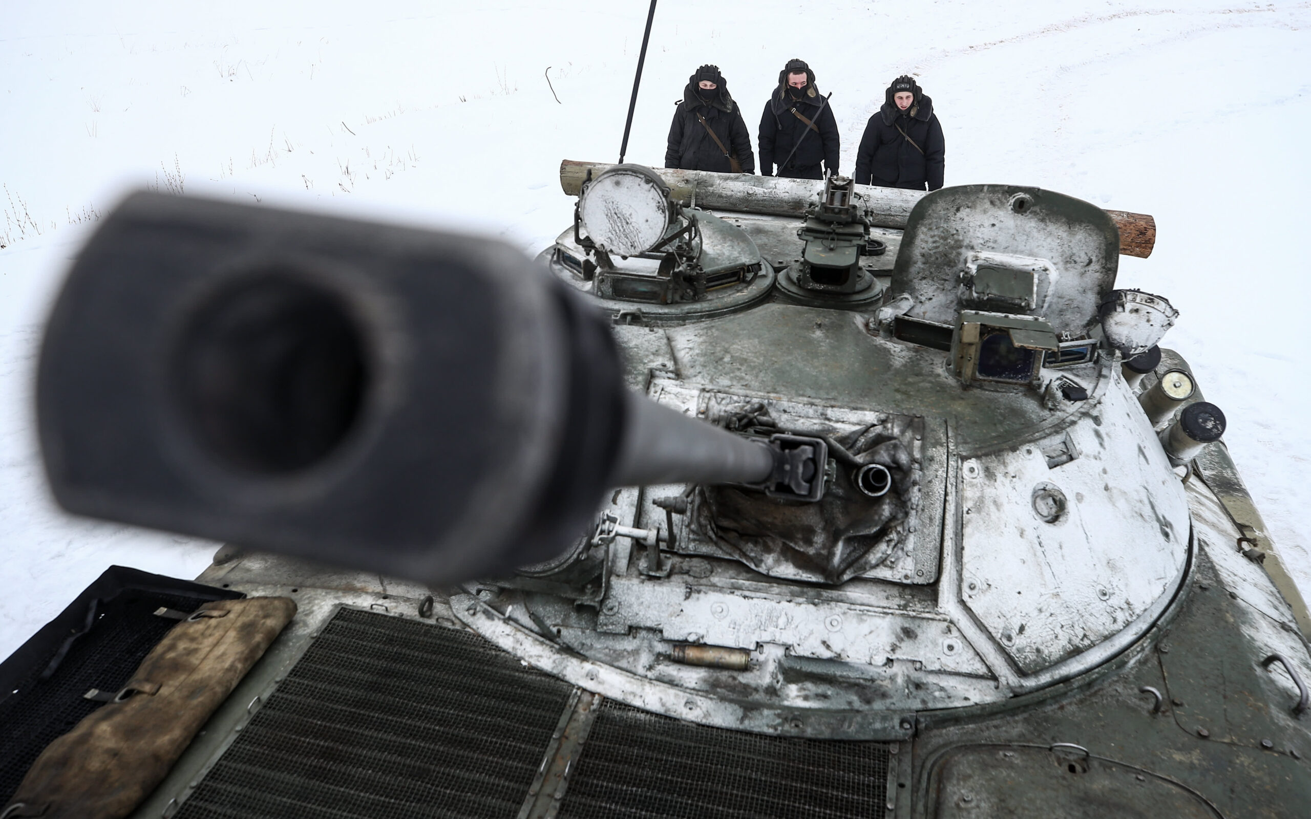 Rusia podría invadir Ucrania en un mes: inteligencia de EEUU