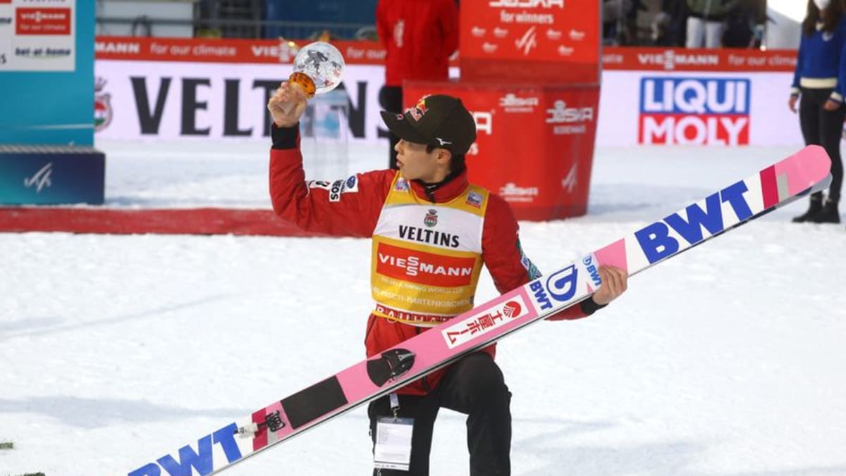 Ski Jumping-Kobayashi lidera la clasificación de la Copa del Mundo tras su segunda victoria en Four Hills