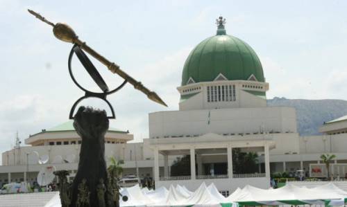 ÚLTIMA HORA: Asamblea Nacional transmite proyecto de ley electoral al presidente Buhari para aprobación