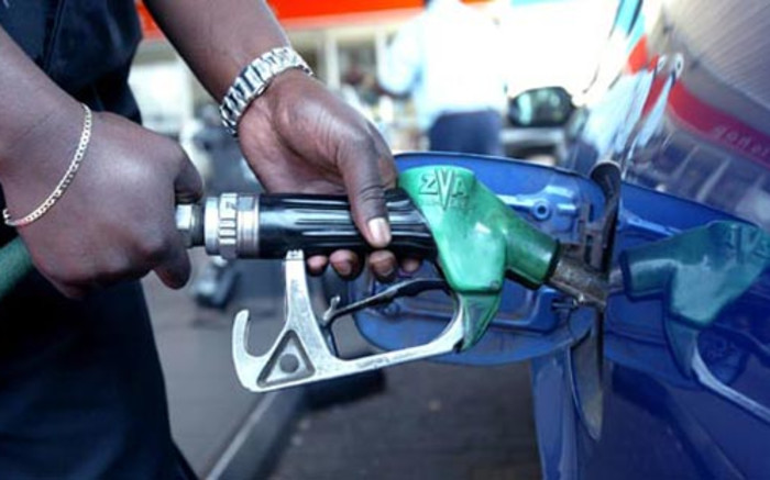 AA pronostica un aumento récord en el precio del combustible para marzo superior a R1 por litro