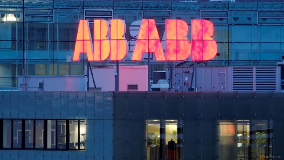 ABB contempla adquisiciones para hacer crecer el negocio de carga de vehículos eléctricos