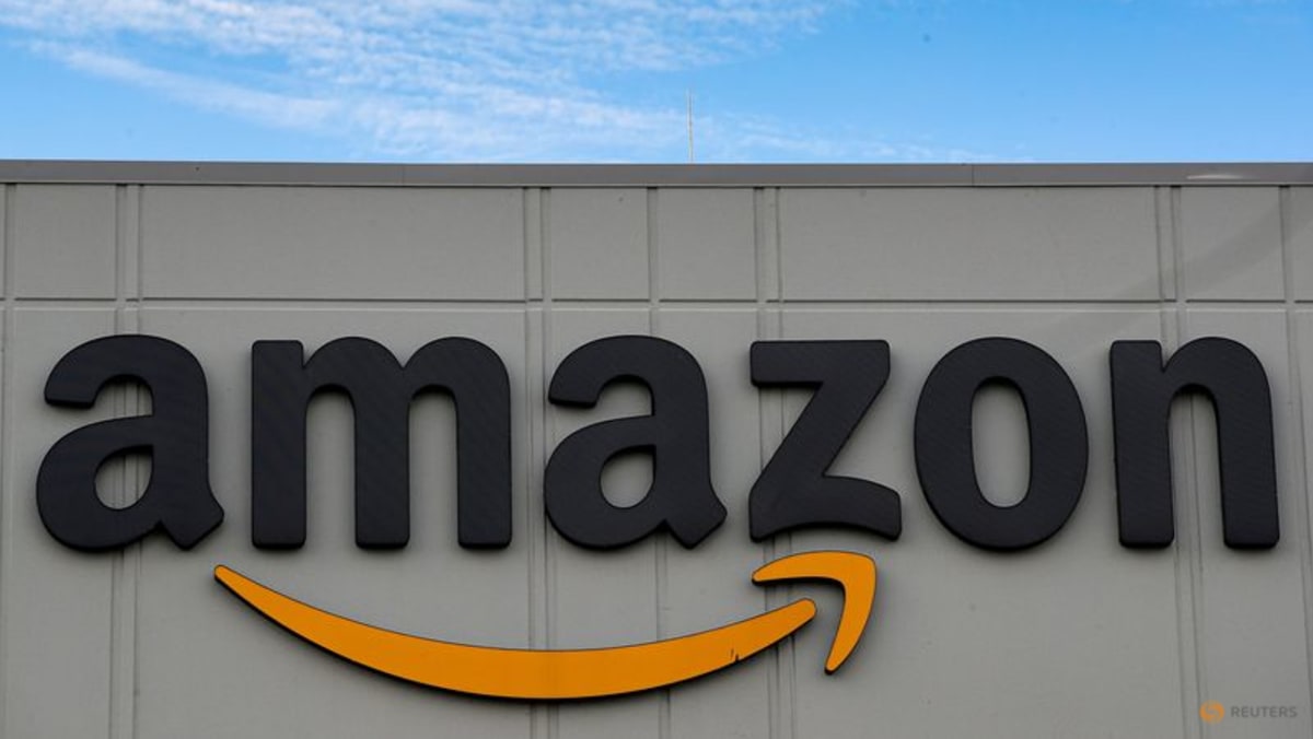 Amazon planea más del doble del límite salarial base para los empleados: Memo