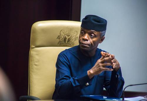 Como Junketing Buhari, el vicepresidente Osinbajo se va a Ghana