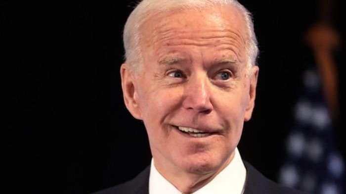 El candidato de Biden cosecha las recompensas financieras de estar 'conectado'