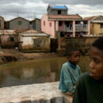 El ciclón Batsirai se acerca a Madagascar y presenta una "amenaza muy grave"