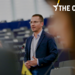 El eurodiputado búlgaro hace el saludo nazi en el Parlamento Europeo