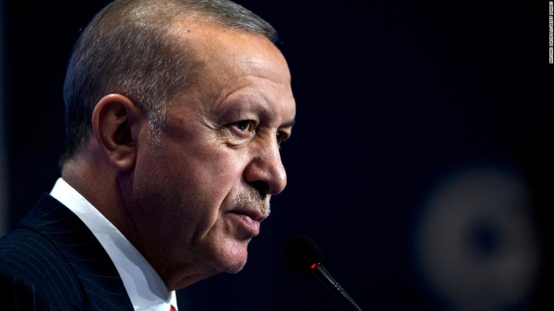 El presidente de Turquía, Recep Tayyip Erdogan, y su esposa dan positivo por Covid-19