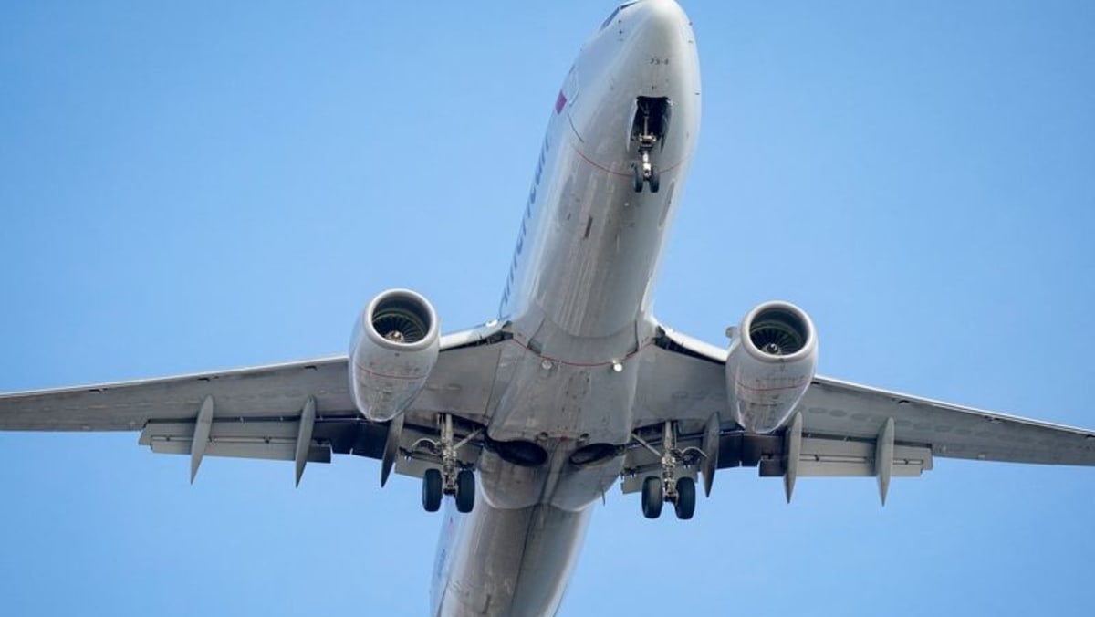 FAA emite aviso sobre Boeing 737, interferencia inalámbrica 5G