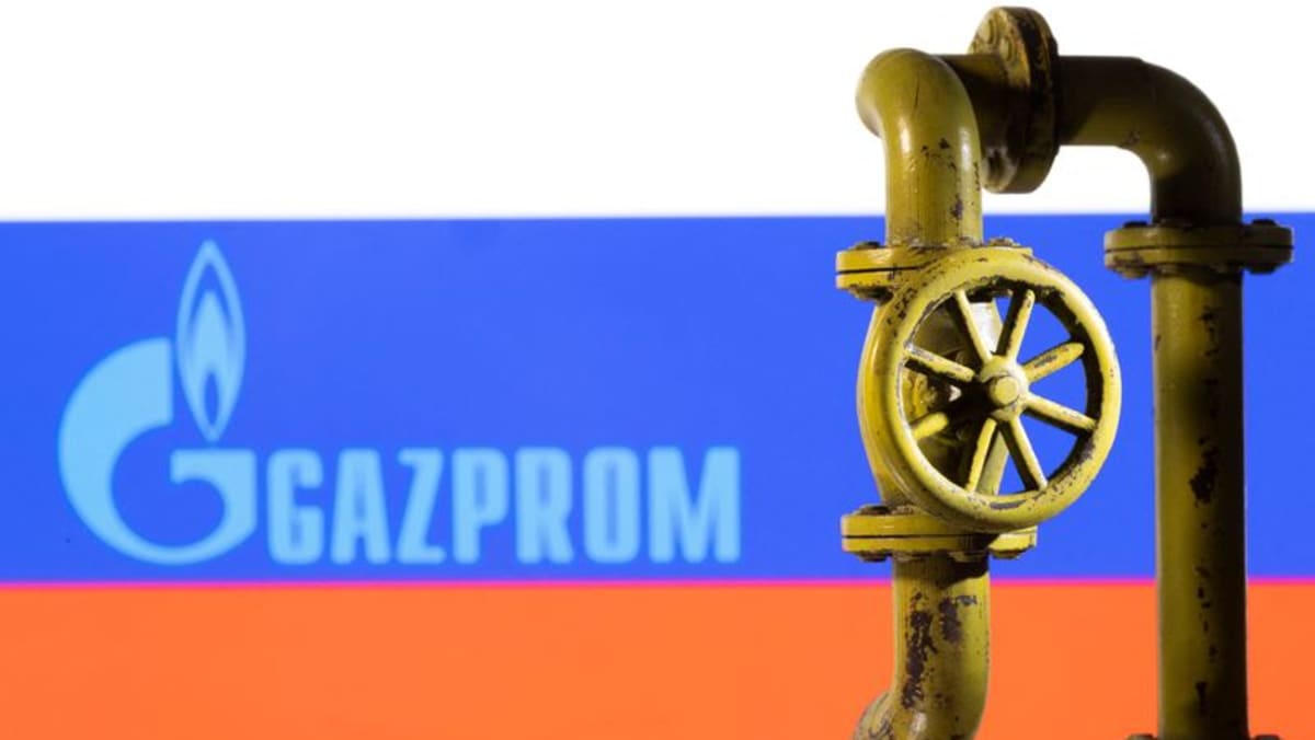 Gazprom Neft de Rusia y Mitsui de Japón firman acuerdo sobre descarbonización