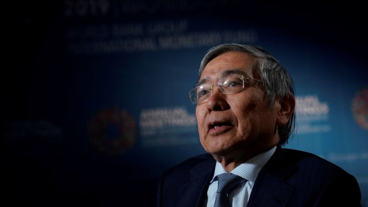 Kuroda del BOJ promete mantener una política ultraflexible para apoyar el crecimiento