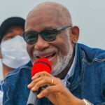 La camarilla del gobierno de Ondo impide que el gobernador Akeredolu actúe sobre el informe del comisionado de justicia que recomienda la reincorporación de un funcionario público víctima