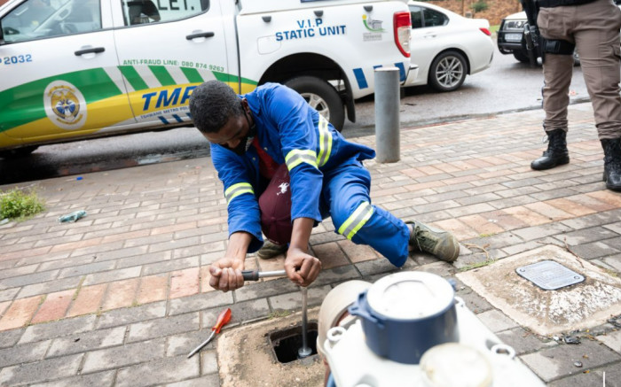 La ciudad de Tshwane desconecta negocios, residentes que le deben dinero