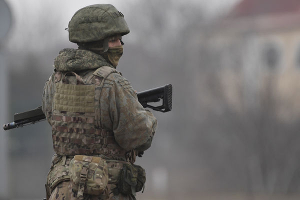 Ucrania perdió el control sobre la Isla de la Serpiente, explosiones en Kiev.  Lo principal al mediodía del 25 de febrero - Gazeta.Ru