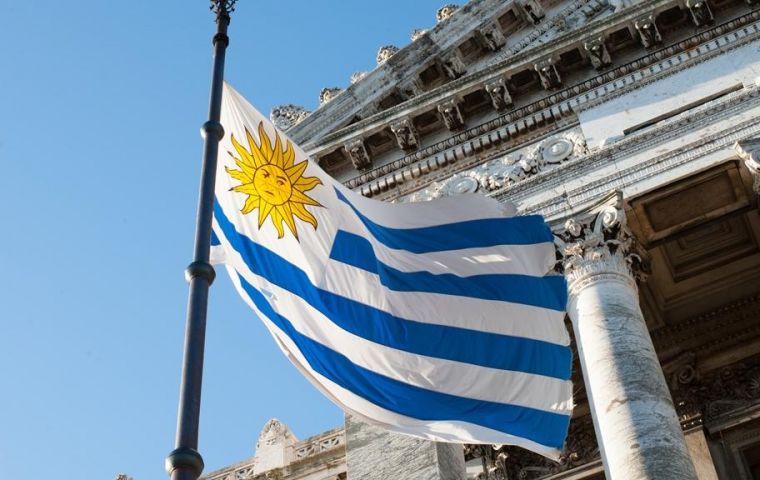 La posición y el puntaje de Uruguay lo convierten en la única “democracia plena” en América Latina, dado que Chile bajó varios puntos de 2020 a 2021