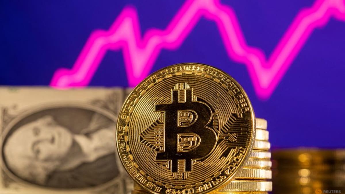 Bitcoin se mantiene firme después de tocar el nivel más alto este año