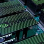 El CEO de Nvidia dice estar interesado en explorar la fabricación de chips con Intel