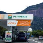 El dilema del combustible de Bolsonaro pone al jefe de Petrobras en terreno inestable