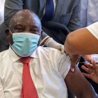 Informe: El acceso a la vacuna COVID de África es un problema de derechos humanos