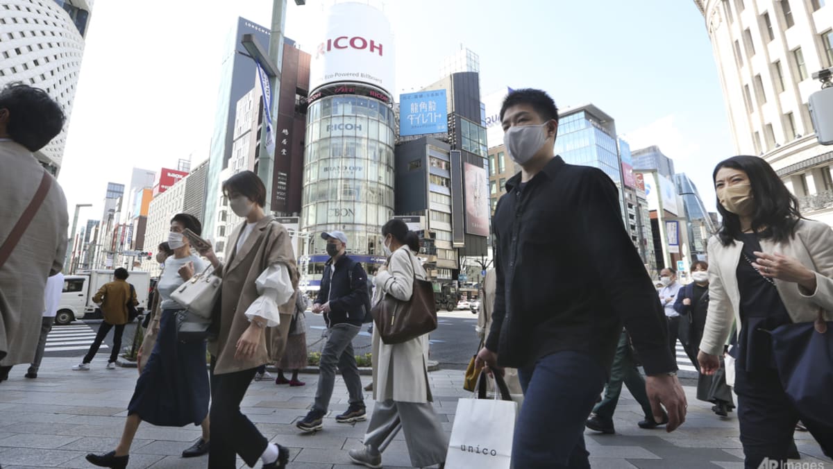 La coalición gobernante de Japón propone un nuevo paquete de estímulo para amortiguar la economía