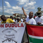La marcha antiinmigrantes de la Operación Dudula se dirige a las fábricas en Pretoria