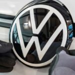 Las ganancias de Volkswagen aumentan a pesar de vender menos autos