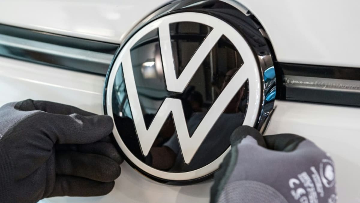 Las ganancias de Volkswagen aumentan a pesar de vender menos autos