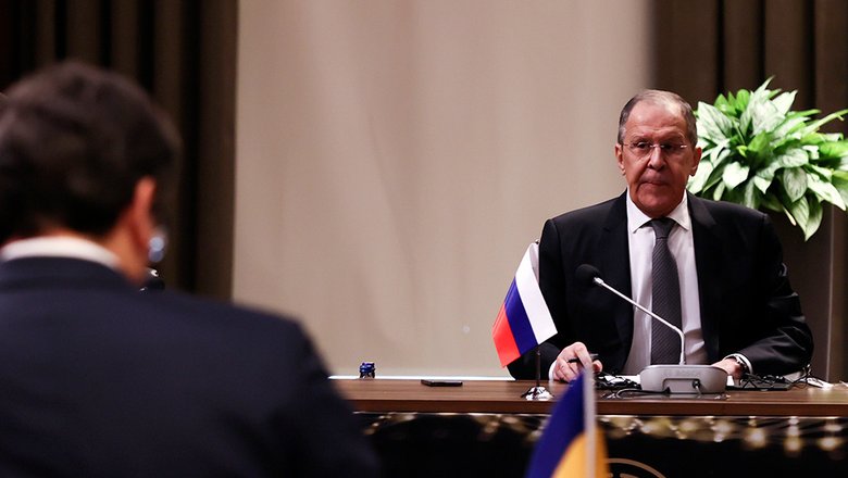 Lavrov dijo que Estados Unidos no permite que Ucrania acepte las demandas de Rusia.