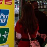 Los bancos rusos pueden emitir tarjetas con UnionPay de China como Visa, Mastercard corta los enlaces