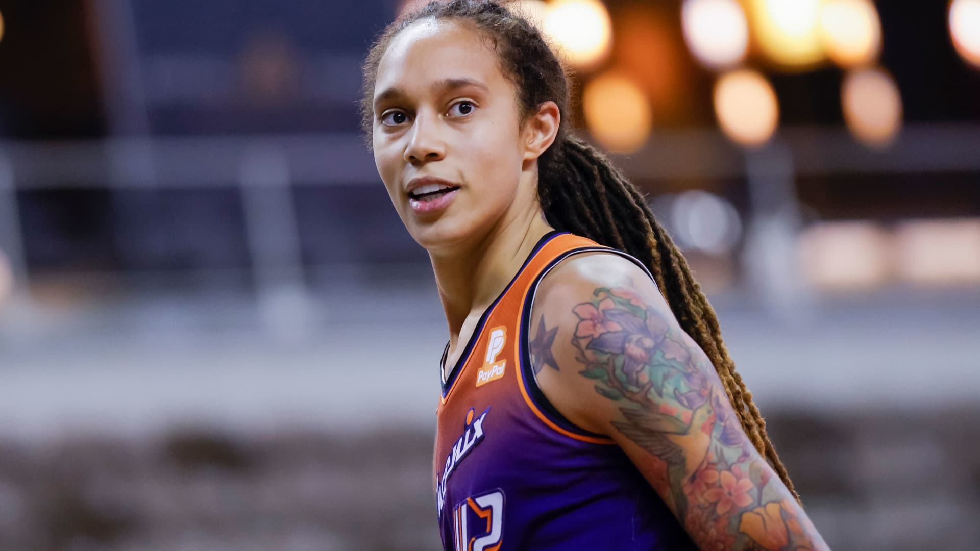 Los funcionarios estadounidenses continúan presionando a Rusia para acceder a la estrella de la WNBA Brittney Griner