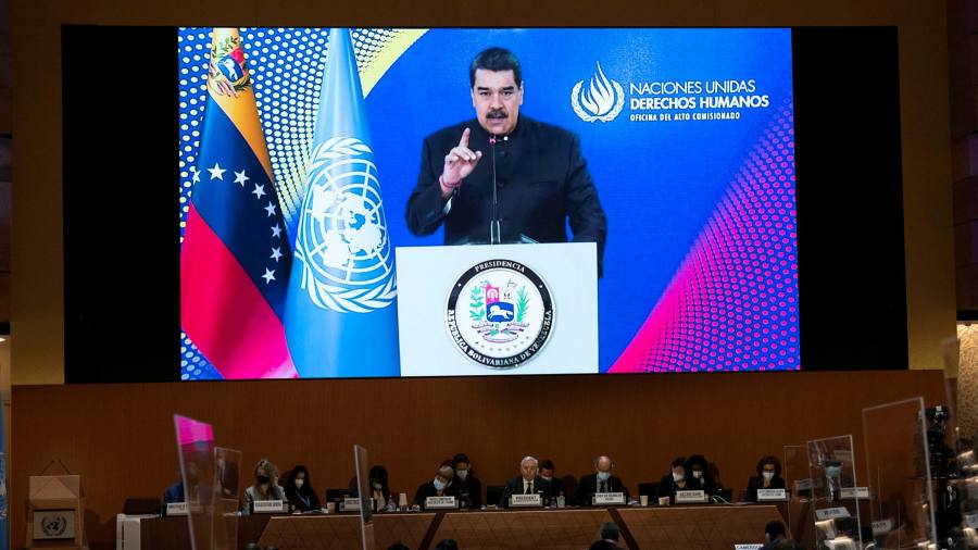 Maduro elogia conversaciones 'cordiales' con EE. UU. mientras Occidente busca nuevos suministros de petróleo