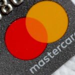 Mastercard bloquea múltiples instituciones financieras por sanciones a Rusia