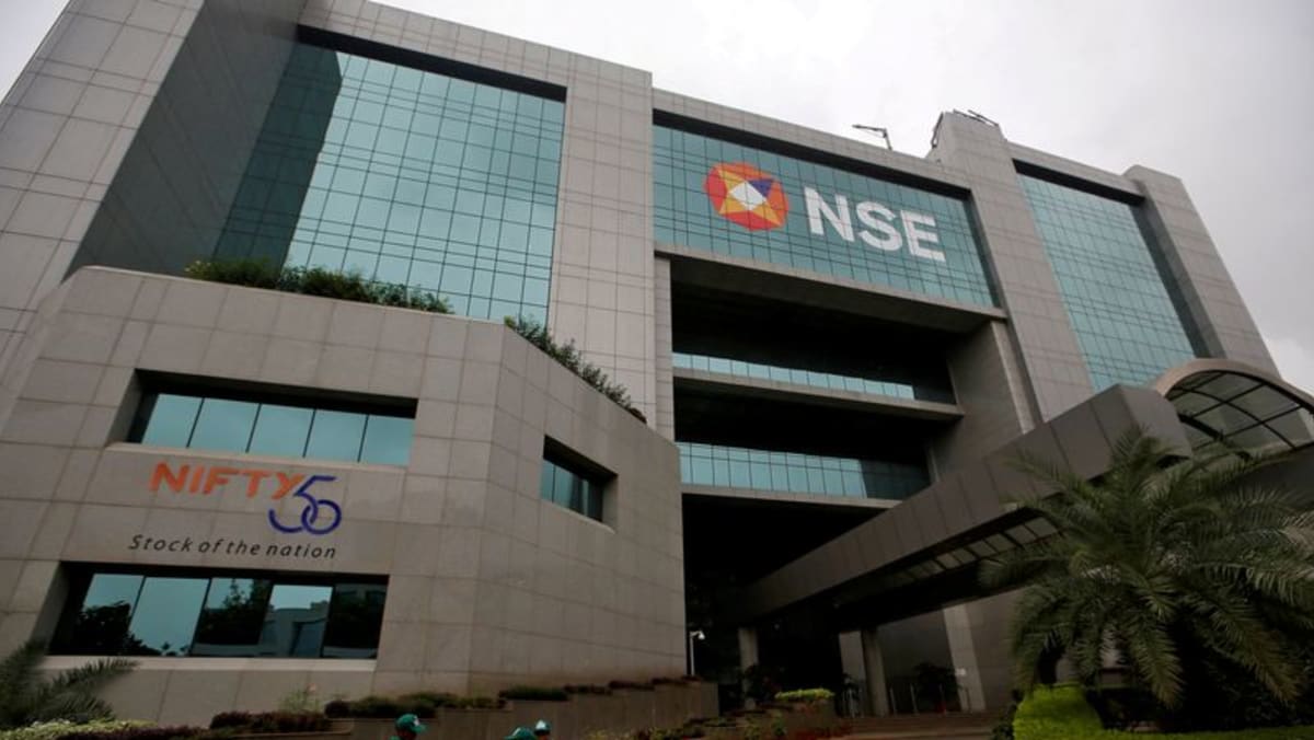 NSE de India dice que los índices clave funcionan normalmente después de la falla