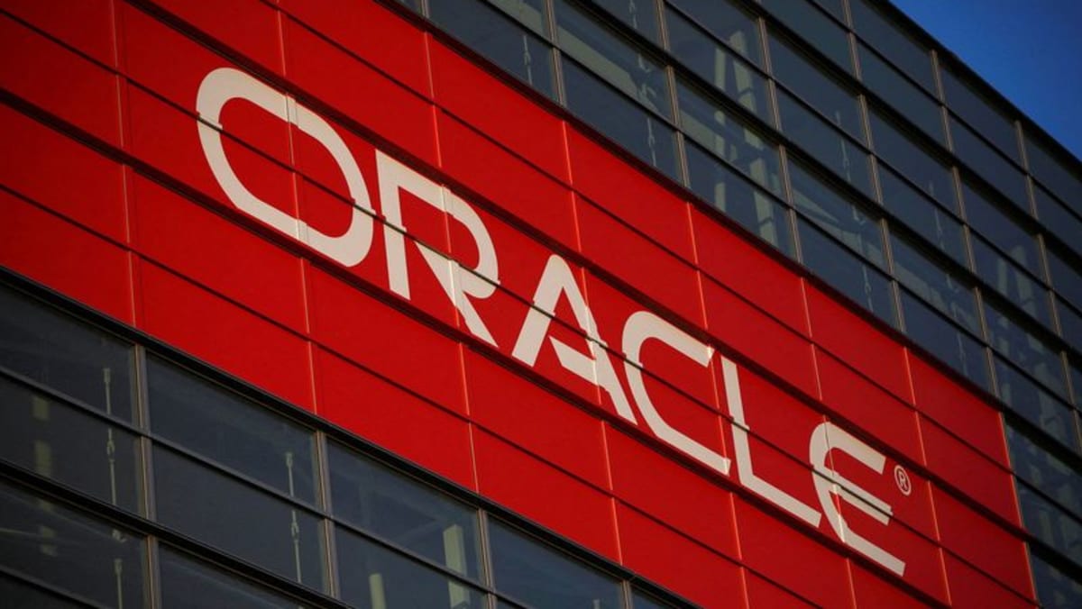 Oracle dice que ha suspendido todas las operaciones en Rusia