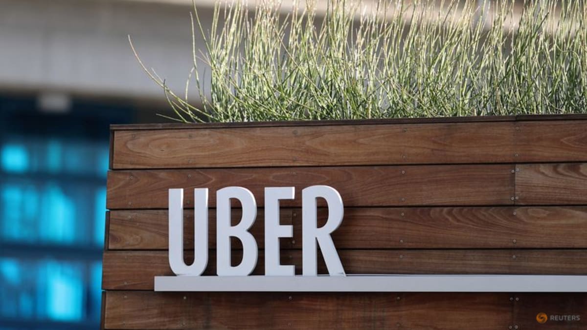 Uber eleva la perspectiva de ganancias del primer trimestre debido al fuerte número de pasajeros y el crecimiento de las entregas