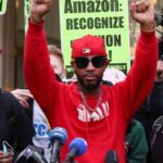 Amazon llama a repetir las elecciones después de que los trabajadores votaran por el primer sindicato de EE. UU.