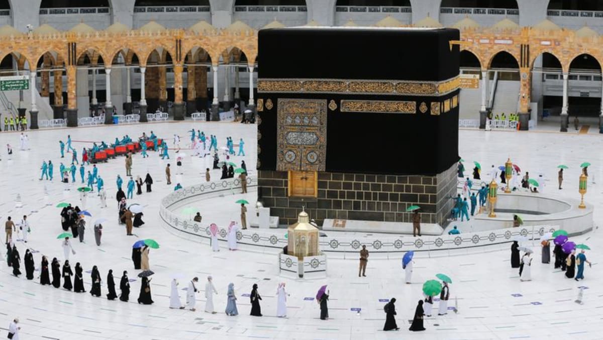 Arabia Saudita amplía el Haj a 1 millón de peregrinos, aliviando las restricciones de COVID