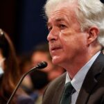 El director de la CIA, William Burns, da positivo por Covid después de la reunión de Biden