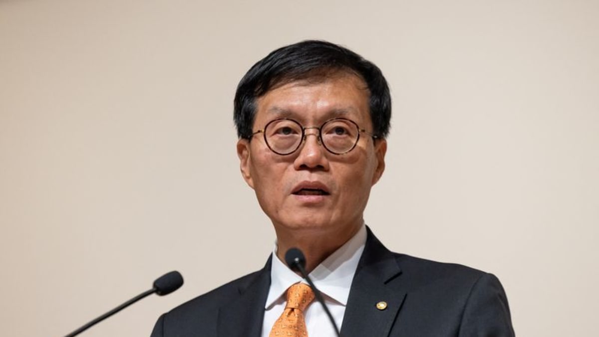 El jefe del banco central de Corea del Sur dice que la política depende de los datos actuales