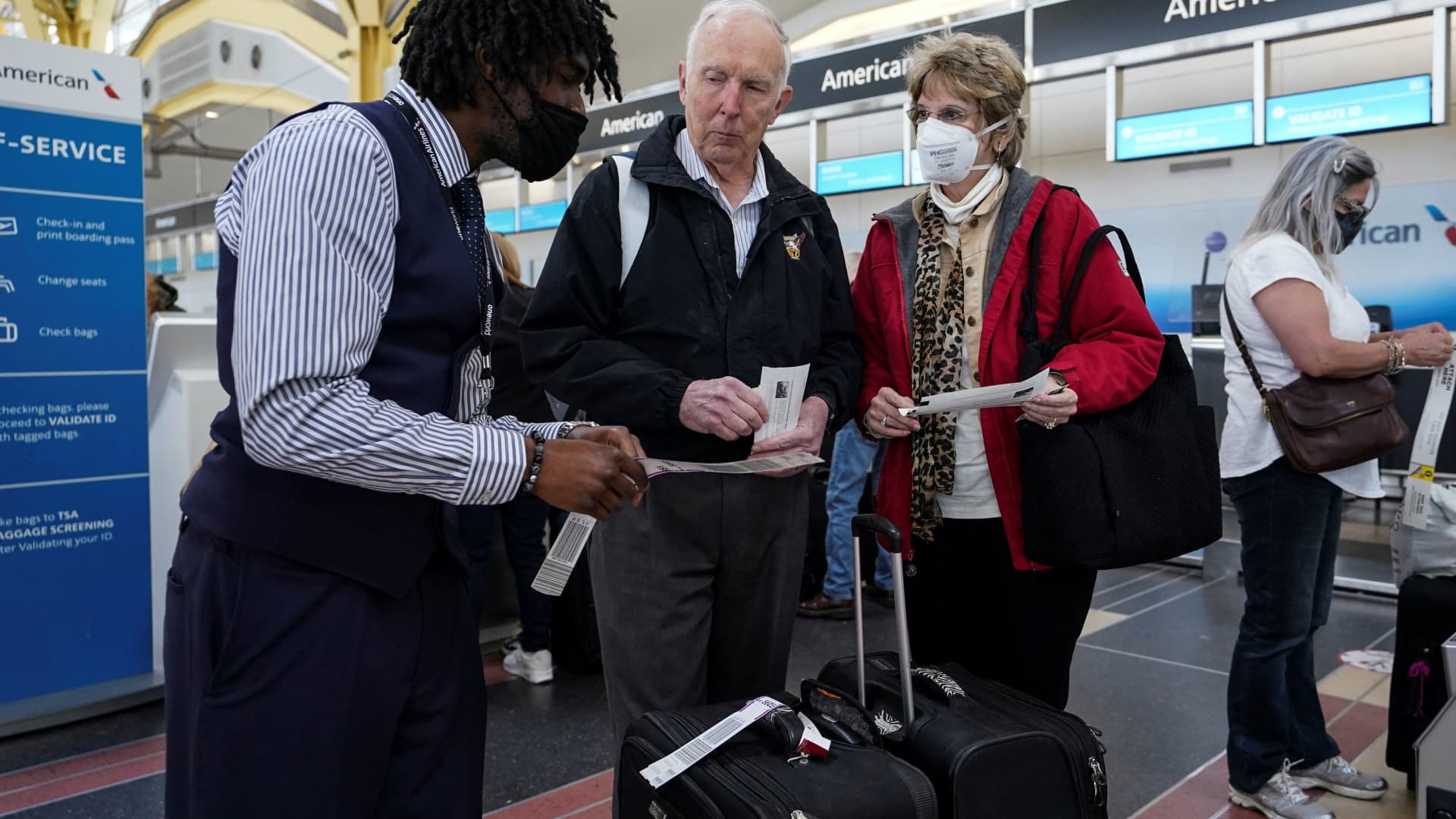 La administración de Biden apelará el fallo que levantó el mandato de la máscara Covid en los viajes