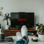 Las acciones de Netflix caen más del 35% por la pérdida de suscriptores