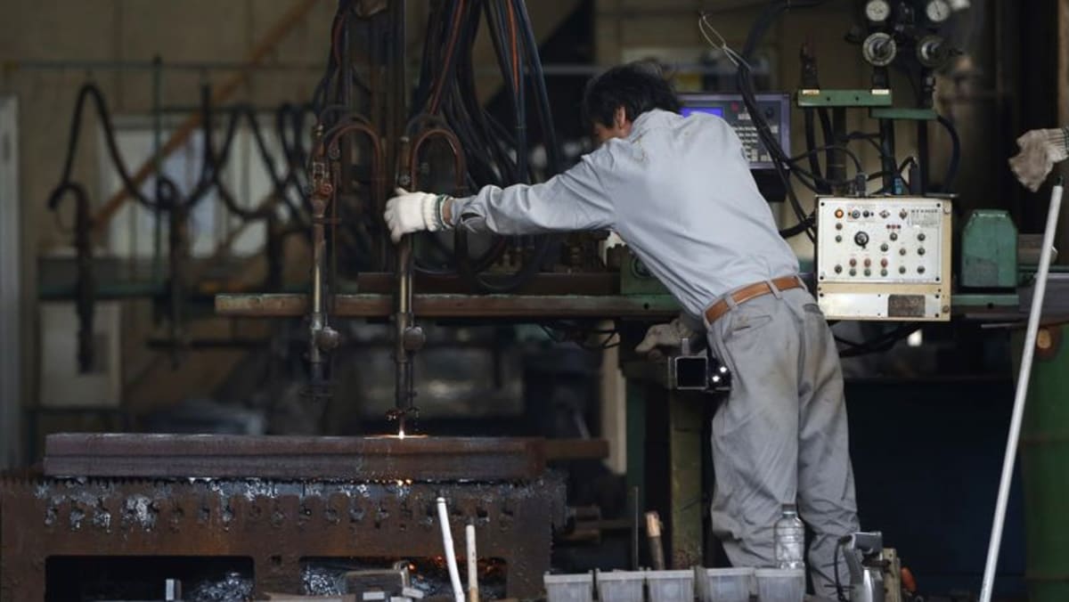 Los pedidos de maquinaria básica de Japón en febrero caen un 9,8% mes a mes