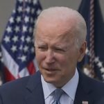 Los votantes desaprueban el trabajo de Biden en varios temas clave, muestra una encuesta