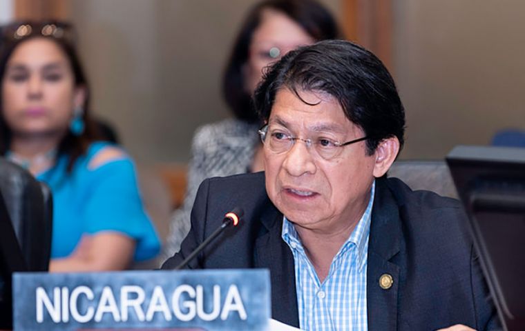 La OEA representa “la decadencia de una institución reducida a la servidumbre de los yanquis”, dijo Moncada