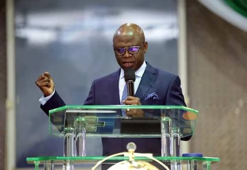 Tengo una visión para Nigeria, dice el pastor Tunde Bakare, puede unirse a la carrera presidencial de 2023