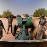 'Una docena de terroristas' muertos en ataques aéreos en el centro de Malí, dice el ejército